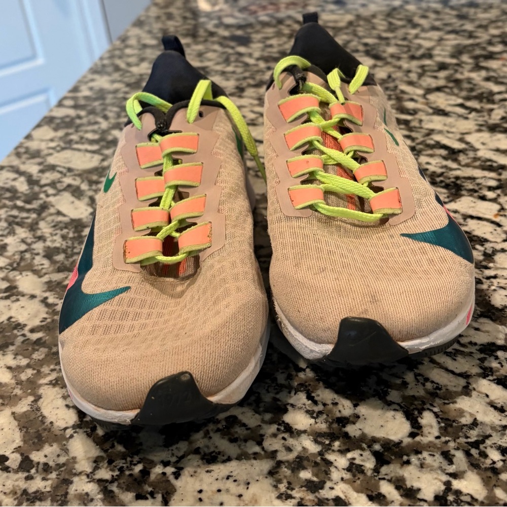 Nike Air Zoom Pegasus 37 Barely Rose Spruce - Picture 2 of 7